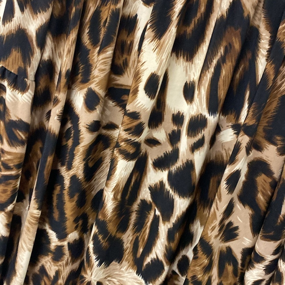 Emma Rose Leopard Print Dress size L.  3/4 bell Sleeve - Picture 2 of 7